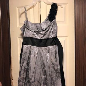 One shoulder silver and black short dress